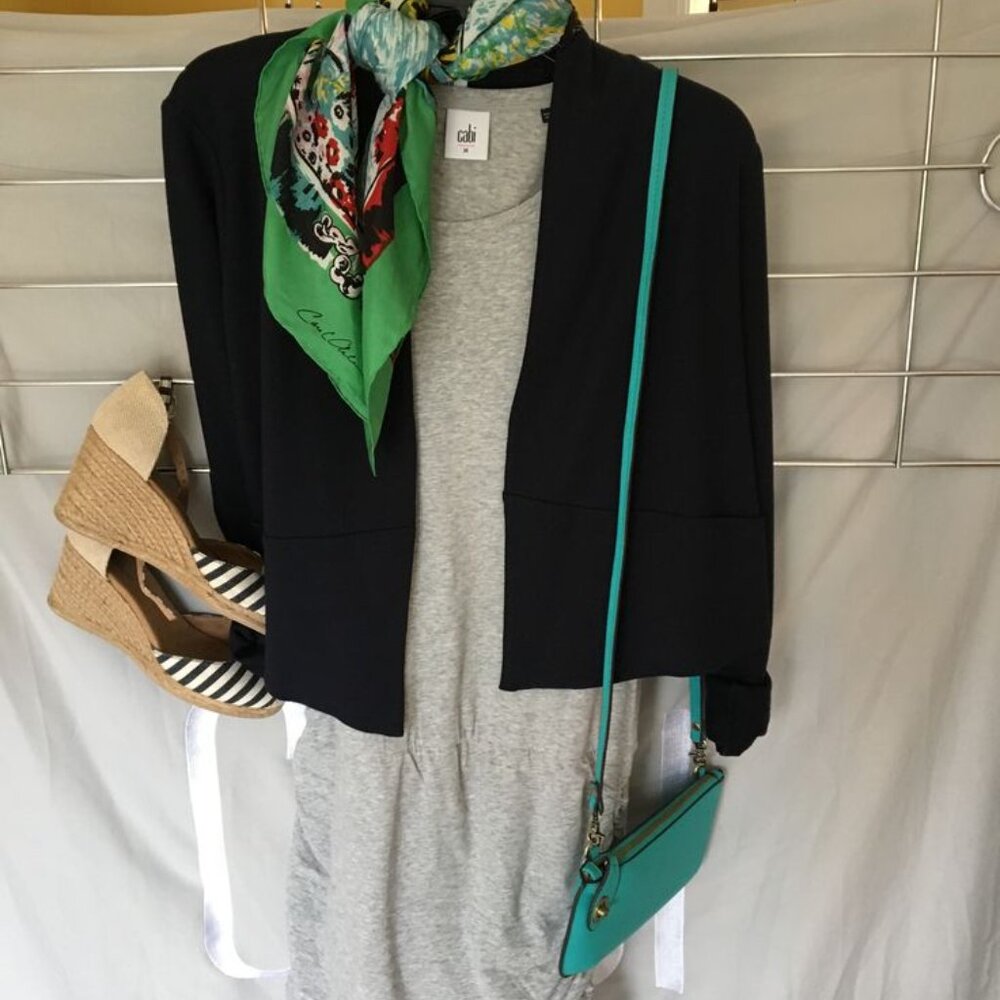 Cabi 5153 Easy Topper Medium EUC